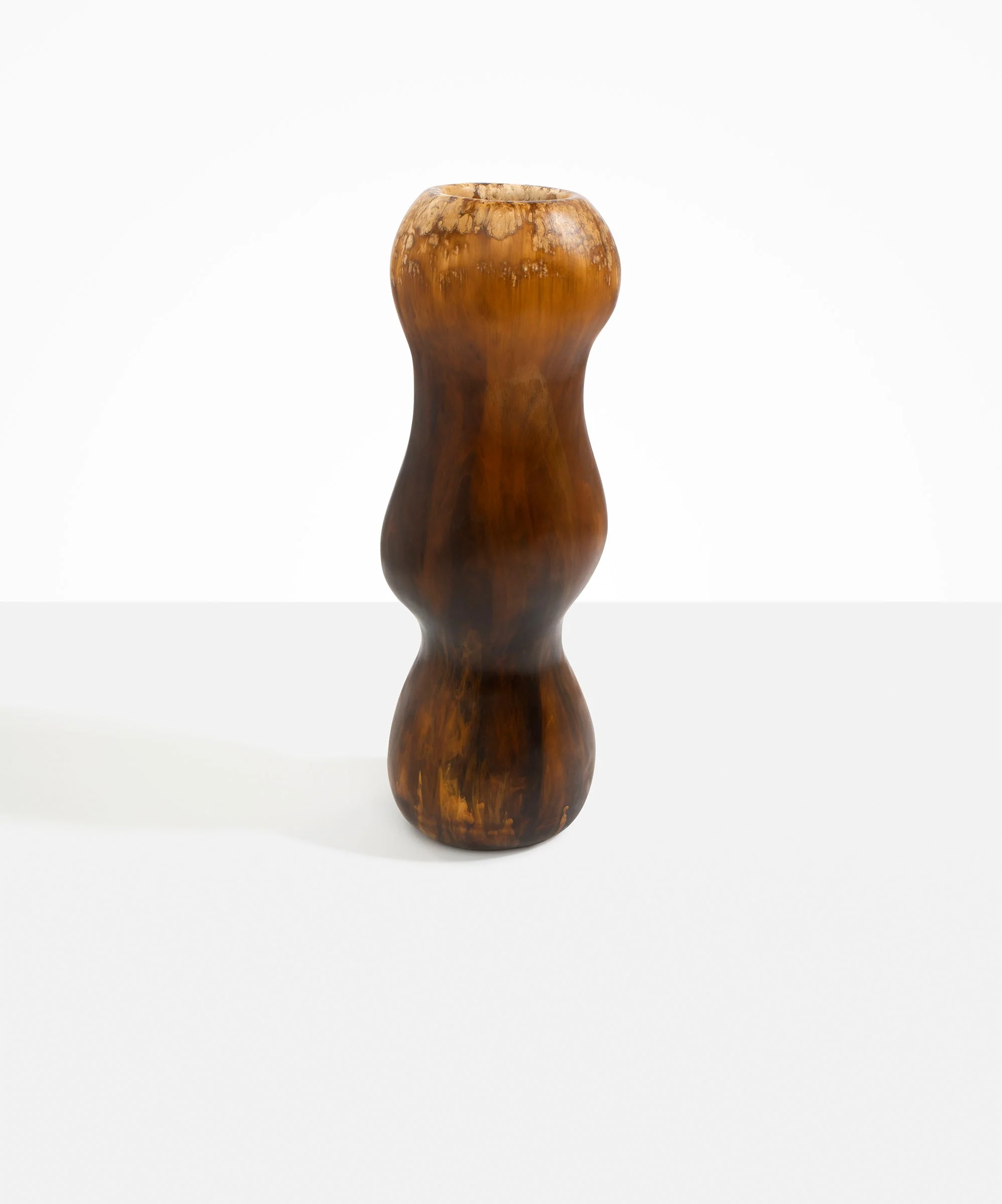 Large Mountain Vase - Image 3