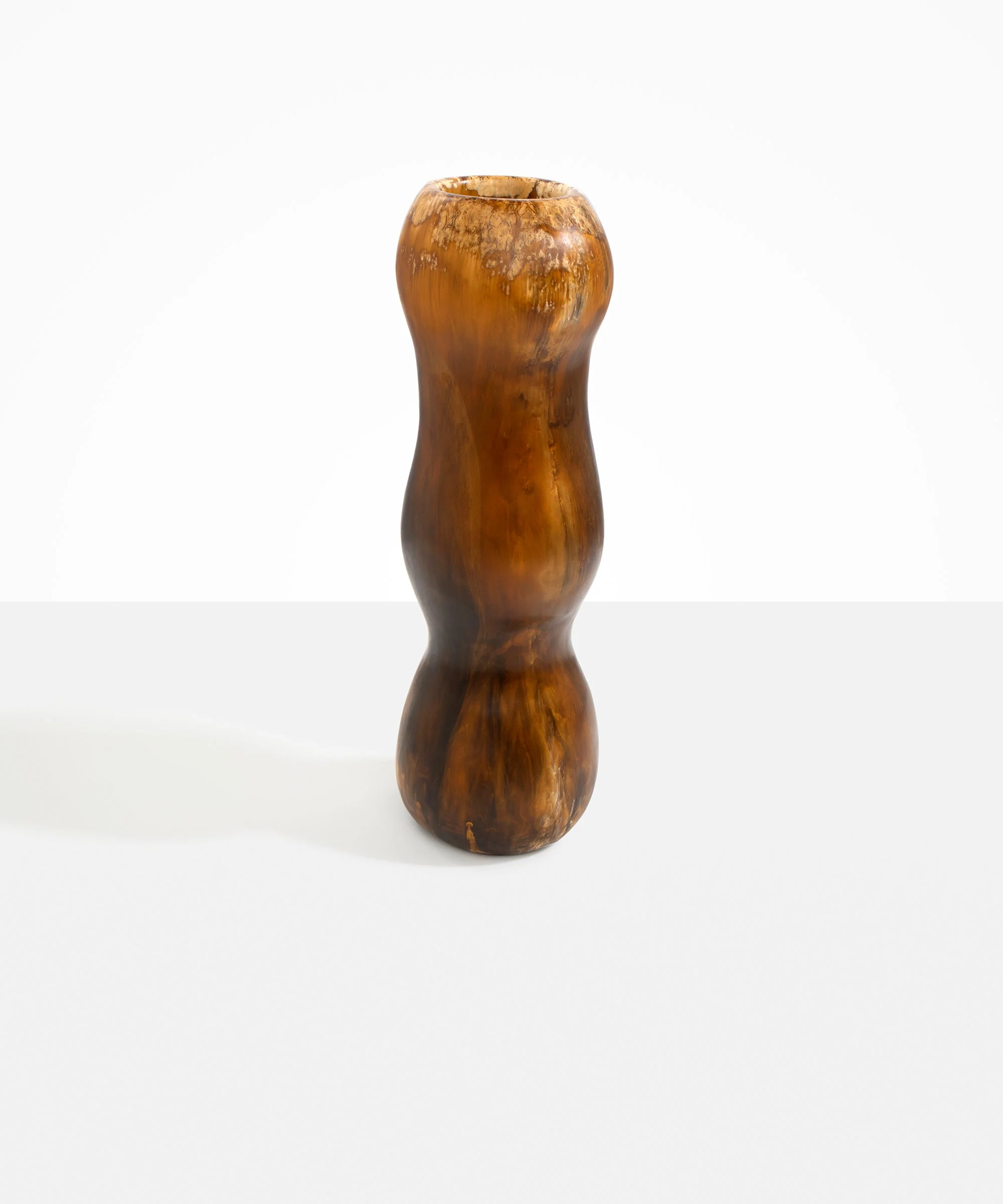 Large Mountain Vase - Image 4