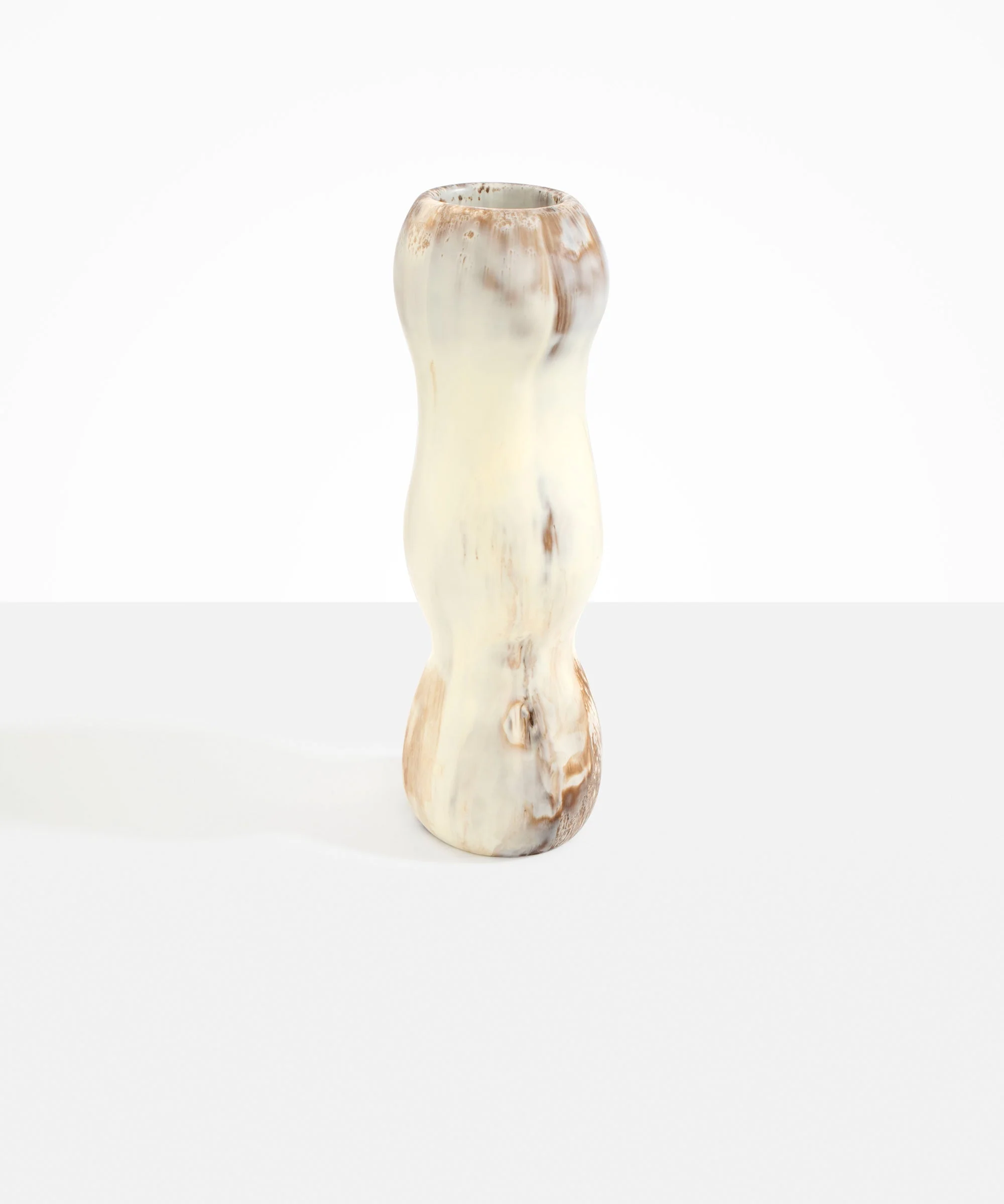 Large Mountain Vase - Image 5