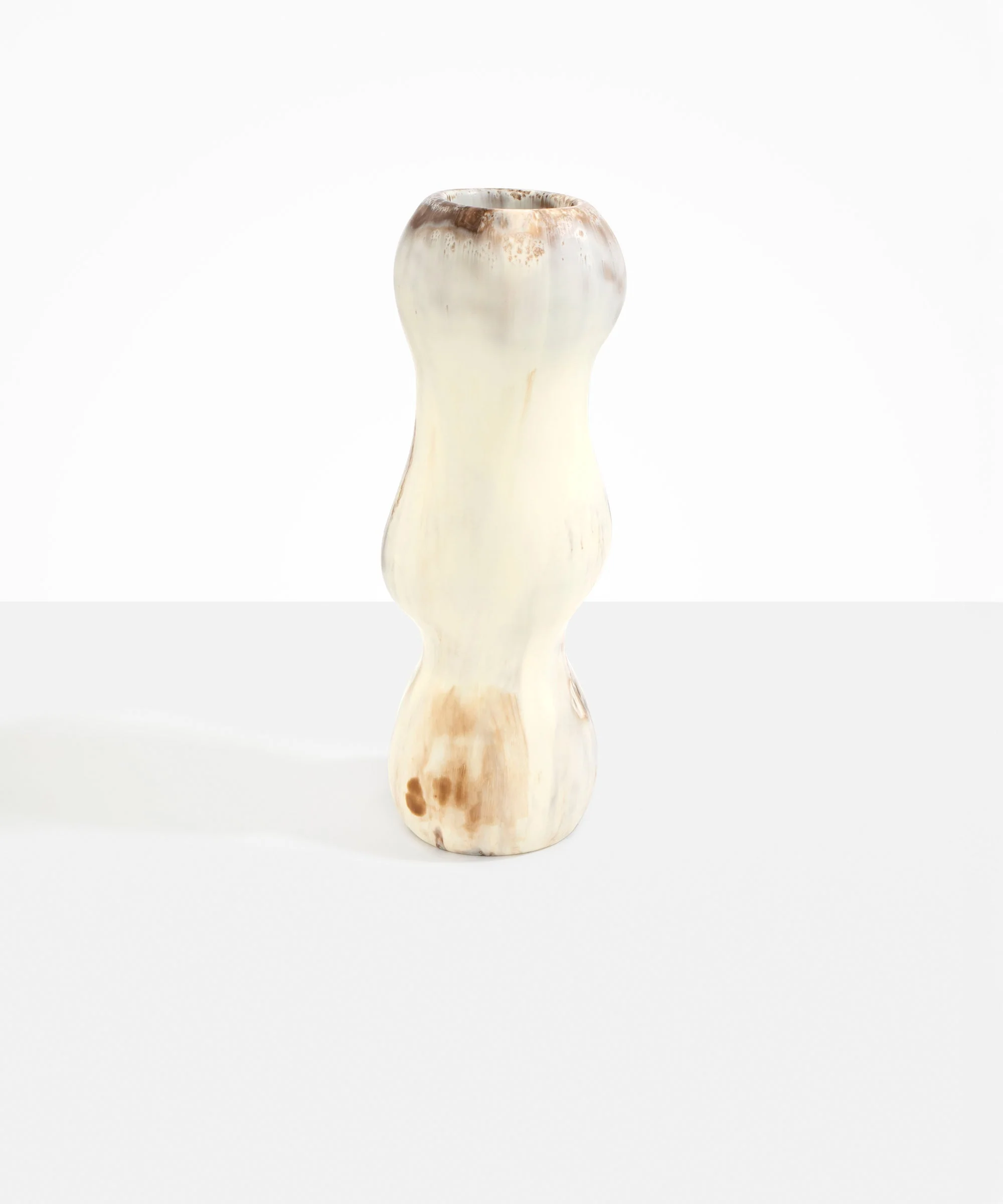 Large Mountain Vase - Image 6
